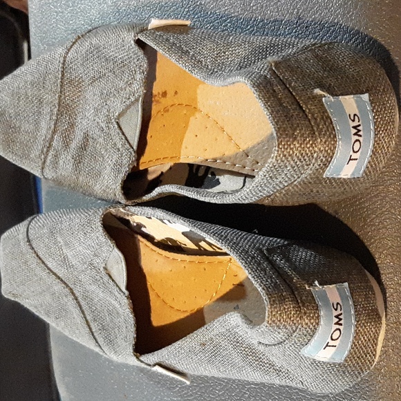 TOMS Grey canvas shoes - Picture 2 of 3